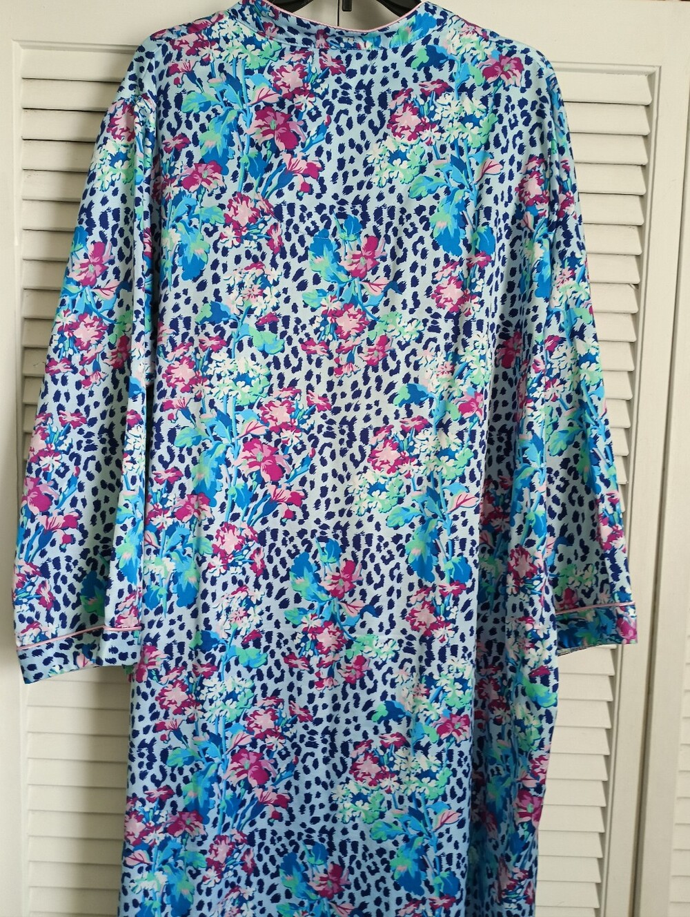 Women's Miss Elaine Floral Print Zip-Front Robe/Nightgown (2X) - Picture 11 of 15
